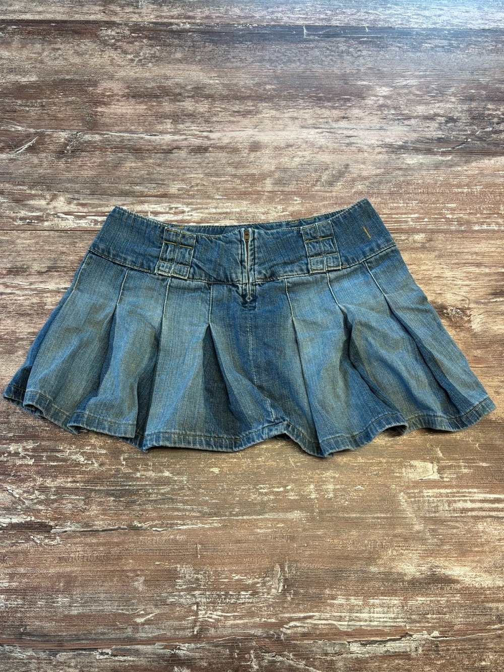 Aeropostale Y2K 00’s Blue Denim Pleated Mini Micro Jean Skirt Preppy Size 5/6